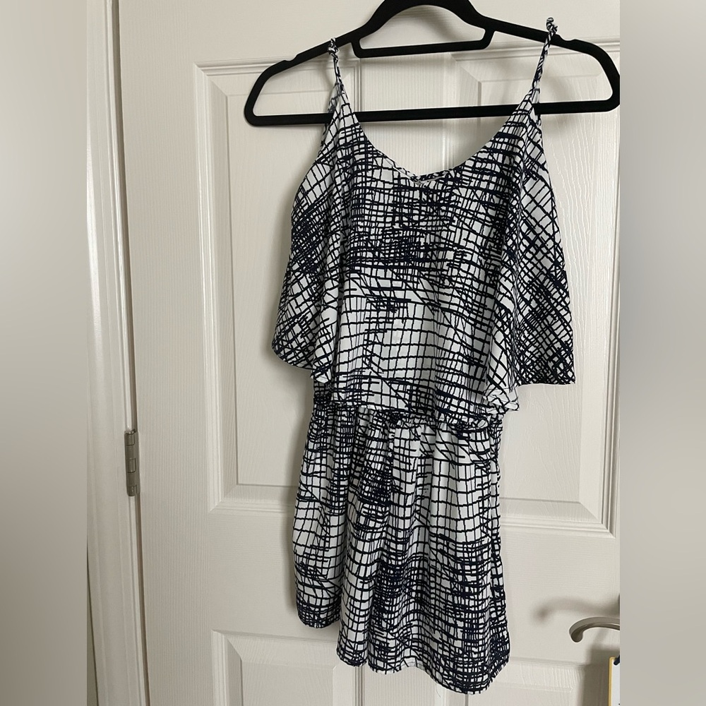 Flowy Romper - S